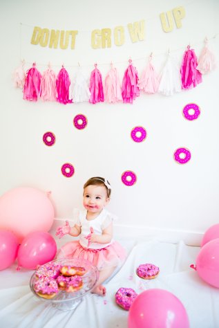 View More: http://nataliareardonphotography.pass.us/donutshoot